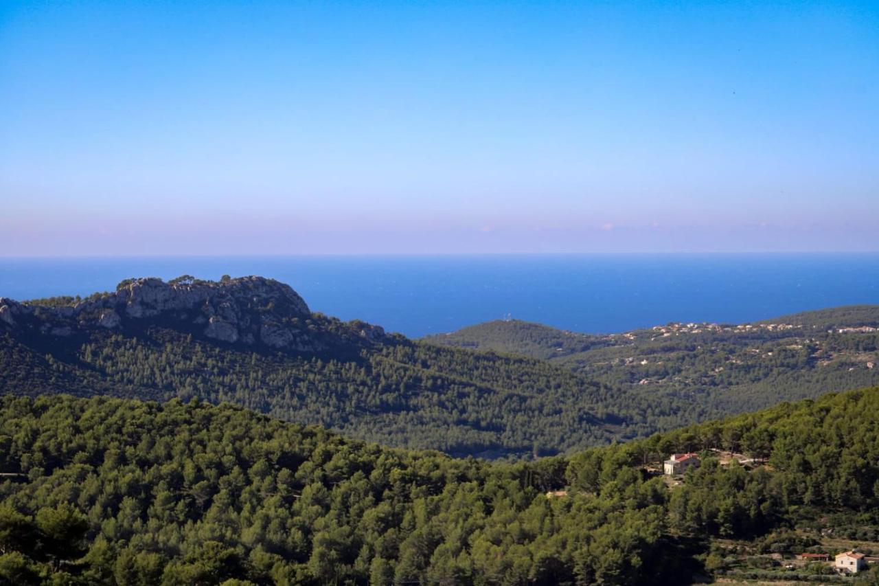 La Bastide Du Beausset-Vieux Bed & Breakfast Le Beausset Bagian luar foto